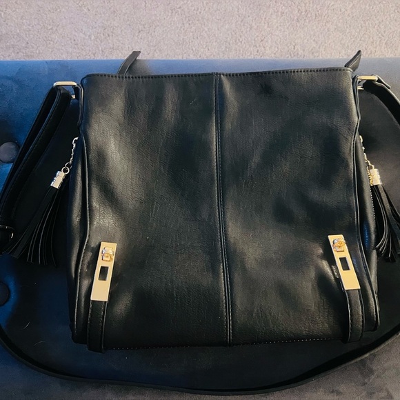 MMS Design Studio Black Crossbody Bag with Adjustable Strap - Picture 2 of 6